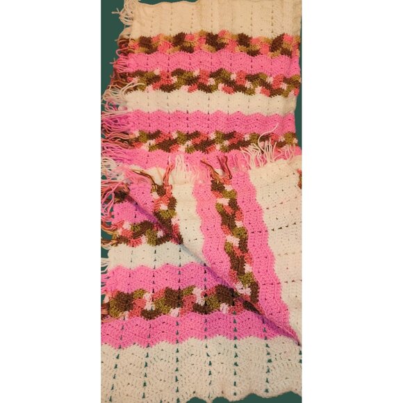 NEW Handmade Crochet Baby Blanket Legacy Pink White Camo - Picture 1 of 12